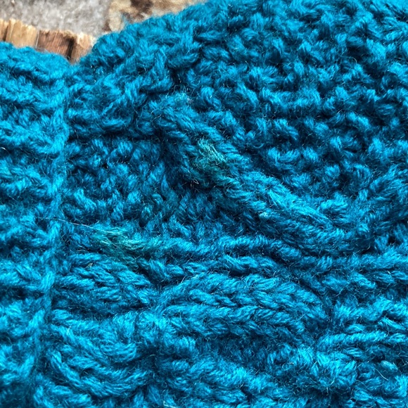 Hand Knit Wool Sweater - Picture 5 of 10